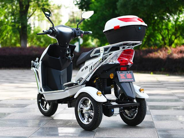 2款精品電動(dòng)三輪車 續(xù)航130公里，一次可載2人，老年代步的理想選擇